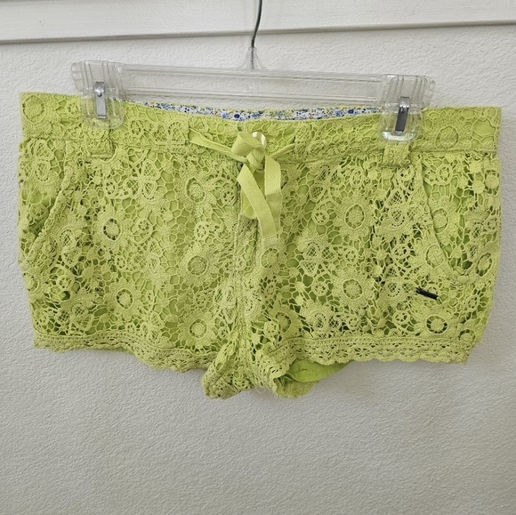 Element Lime Green Lace Crocheted Shorts Eyelet Floral Shorts sz 28 - Picture 1 of 3